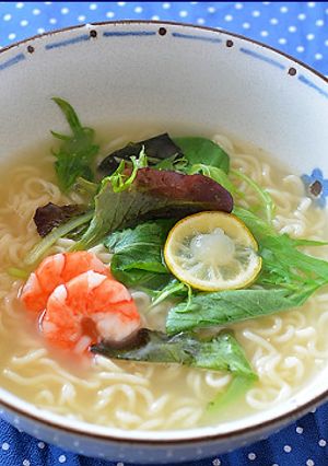 柑橘ペーストでインスタントの塩ラーメン♪-レシピのメイン写真