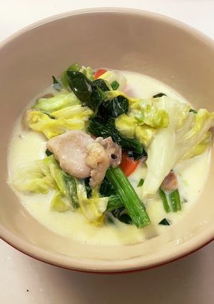 鶏肉と春キャベツのクリーム煮-レシピのメイン写真