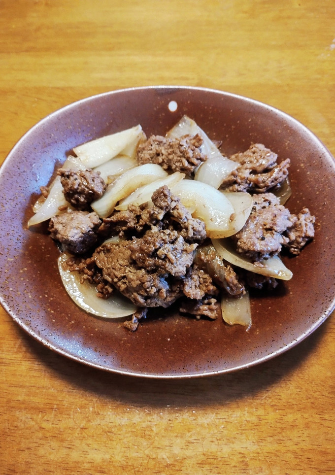 梨湖の激速！玉ねぎ合い挽き焼きそば味！-レシピのメイン写真