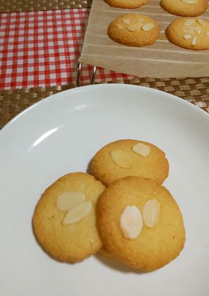 ★美味しいサクサク＊アーモンドクッキー＊-レシピのメイン写真