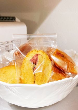 ホットケーキミックスで桜マドレーヌ-レシピのメイン写真