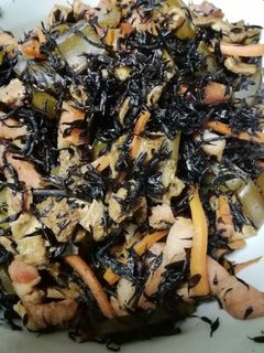 ひじきと茎ワカメのベーコン炒め煮-レシピのメイン写真
