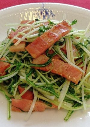 水菜とベーコンのシンプル炒め-レシピのメイン写真