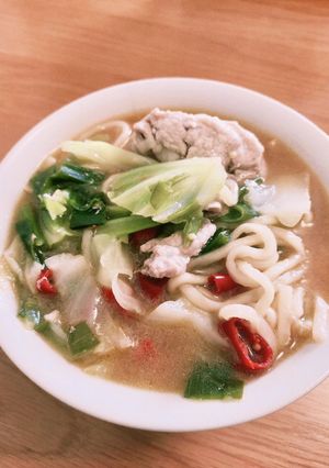 残り野菜で煮込みうどん（醤油ラーメン味)-レシピのメイン写真