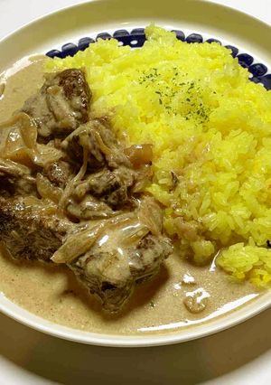 牛肉のクリーム煮　サフランライス添え-レシピのメイン写真