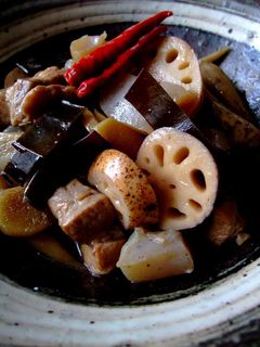 【根菜】 *豚バラと蓮根の旨煮*-レシピのメイン写真
