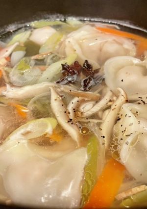 セロリ水餃子のさっぱり塩レモンスープ-レシピのメイン写真