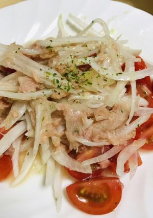 混ぜるだけ！新玉ねぎとトマトサラダ-レシピのメイン写真
