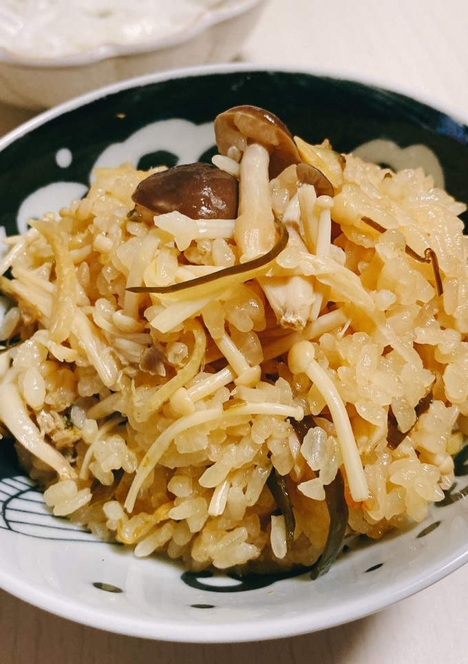缶詰使用☆キノコとアサリの炊き込みご飯-レシピのメイン写真