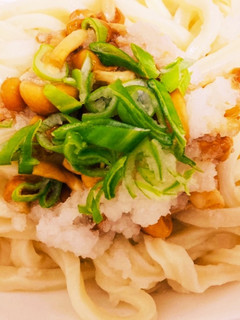 手作りつゆ♪おろしなめこのぶっかけうどん-レシピのメイン写真
