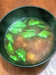 豆腐と絹さやの味噌汁♪-レシピのメイン写真