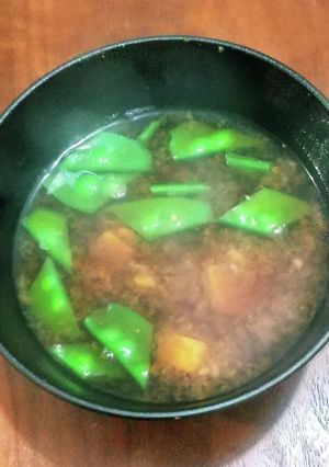 豆腐と絹さやの味噌汁♪-レシピのメイン写真