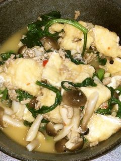油揚げと春菊のピリ辛胡麻だれ炒め-レシピのメイン写真