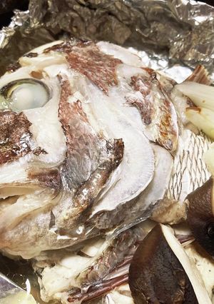 オーブンで鯛のアラの酒蒸し(ホイル焼き)-レシピのメイン写真