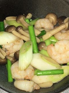 海老と白ネギとにんにくの芽の海鮮炒め-レシピのメイン写真