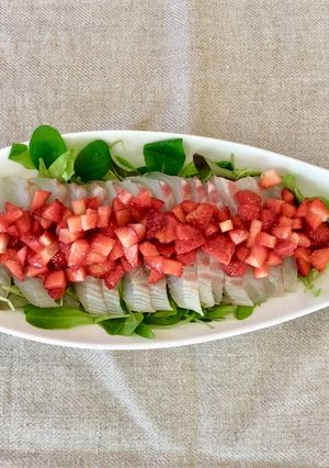 白身魚といちごの春色カルパッチョ-レシピのメイン写真