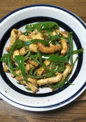 油揚げでカレー風味*見た目が青椒肉絲-レシピのメイン写真