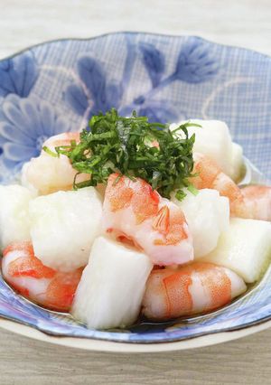 純米大吟醸酢で！えびと長芋の三杯酢和え-レシピのメイン写真