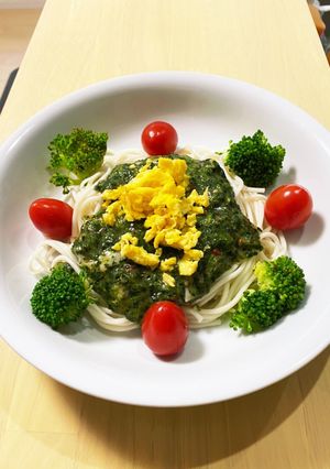 『ほうれん草とトマトソース』の『うどん』-レシピのメイン写真