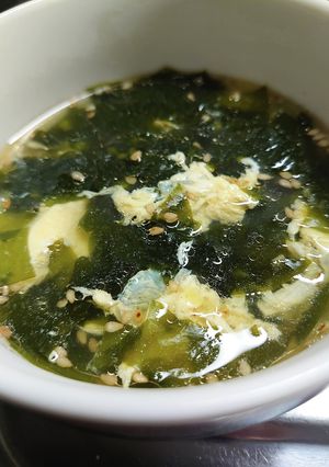 簡単♪ふんわり玉子のわかめスープ-レシピのメイン写真