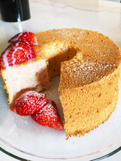 苺ミルクシフォン-レシピのメイン写真