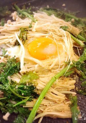 えのきと春菊の巣篭もり卵-レシピのメイン写真