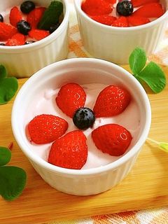 水切りヨーグルトとジャムのムース-レシピのメイン写真