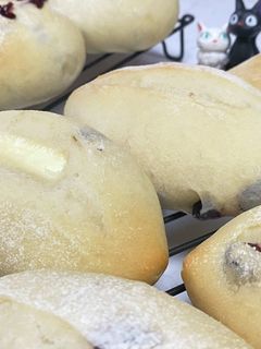 【簡単】クランベリー・クリームチーズパン-レシピのメイン写真