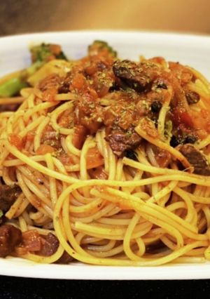 ダチョウ肉のラグーソースパスタ-レシピのメイン写真