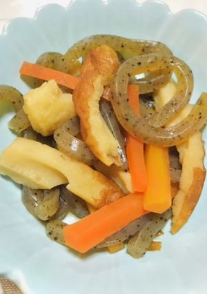 簡単・蒟蒻と竹輪と人参の煮物夕飯のおかず-レシピのメイン写真