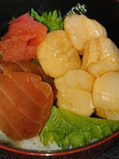 マグロとホタテとタラコの漬け丼-レシピのメイン写真