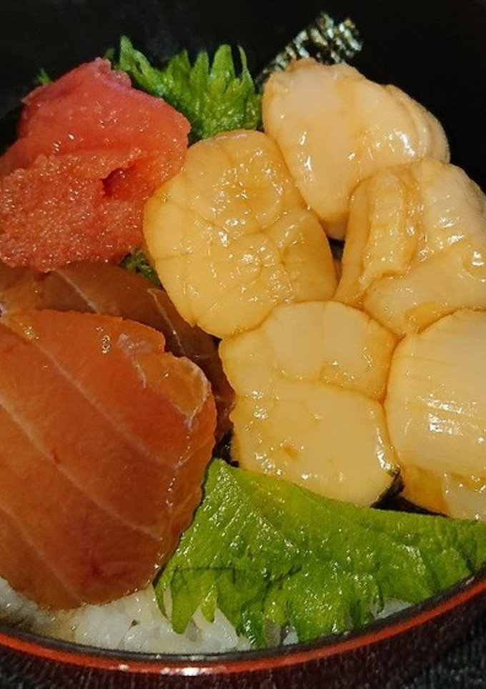 マグロとホタテとタラコの漬け丼-レシピのメイン写真