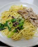 九条ネギと豚肉の塩こんぶパスタ