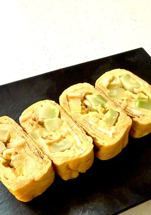 ブロッコリーの芯と紅生姜の卵焼き♪お弁当-レシピのメイン写真