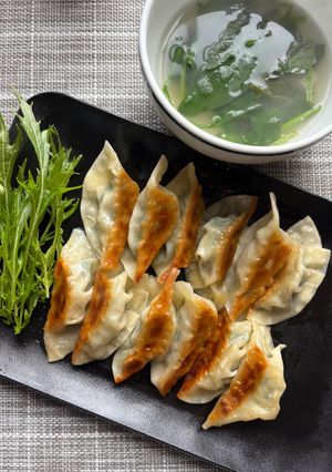 ほうれん草と豚ひき肉の餃子-レシピのメイン写真