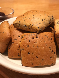 HMで☆胡麻ごまクッキー/あんこ添え-レシピのメイン写真