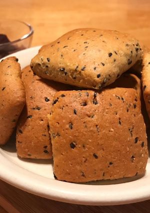 HMで☆胡麻ごまクッキー/あんこ添え-レシピのメイン写真