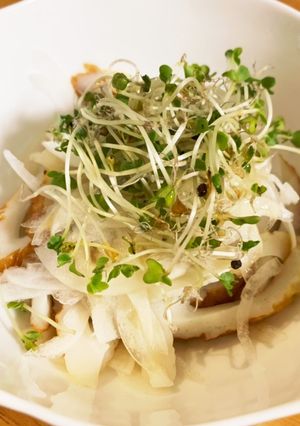 超絶簡単!新玉ねぎスライスサラダ-レシピのメイン写真
