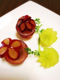 まるごとぶどうの飾り切り♡-レシピのメイン写真