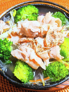 豚バラ肉と千切りキャベツのごま油鍋-レシピのメイン写真