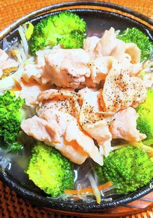 豚バラ肉と千切りキャベツのごま油鍋-レシピのメイン写真