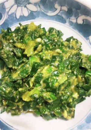 玉ねぎの葉っぱで油味噌炒め-レシピのメイン写真