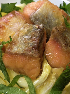 春キャベツとサーモンのちゃんちゃ焼き-レシピのメイン写真