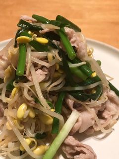豚バラと豆もやしと青ネギの旨塩炒め-レシピのメイン写真
