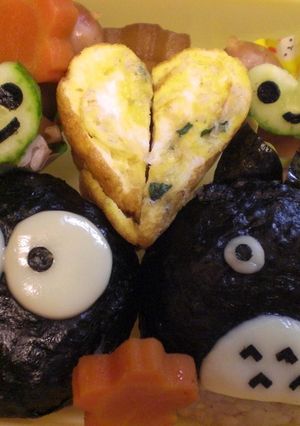 *トトロとまっくろくろすけ*キャラ弁*-レシピのメイン写真