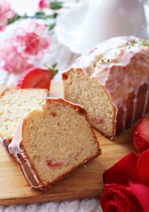 フレッシュ苺のパウンドケーキ-レシピのメイン写真