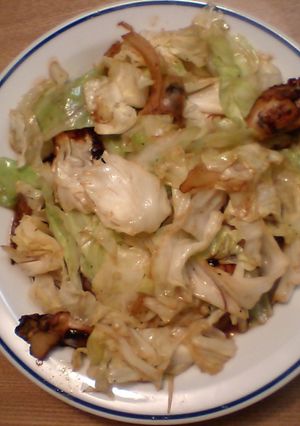 ポン酢で食べる牡蠣とキャベツのバター炒め-レシピのメイン写真