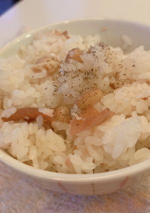 梅干しと大豆の炊き込みご飯(超時短)-レシピのメイン写真