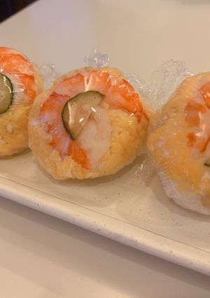 梅干し大豆酢飯のエビと卵丸寿司花見弁当-レシピのメイン写真