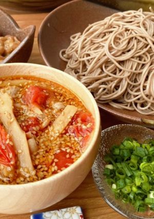 簡単♪豚肉とトマトのピリ辛つけ蕎麦-レシピのメイン写真